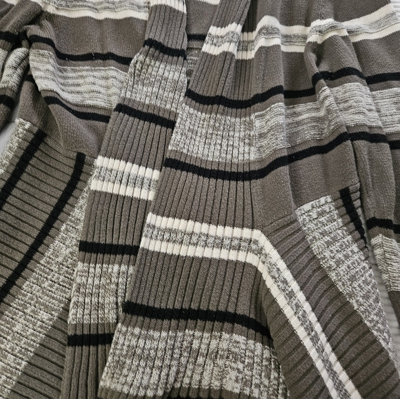 St. Johns Bay Striped Brown Cardigan Sweater Size L - Picture 3 of 7